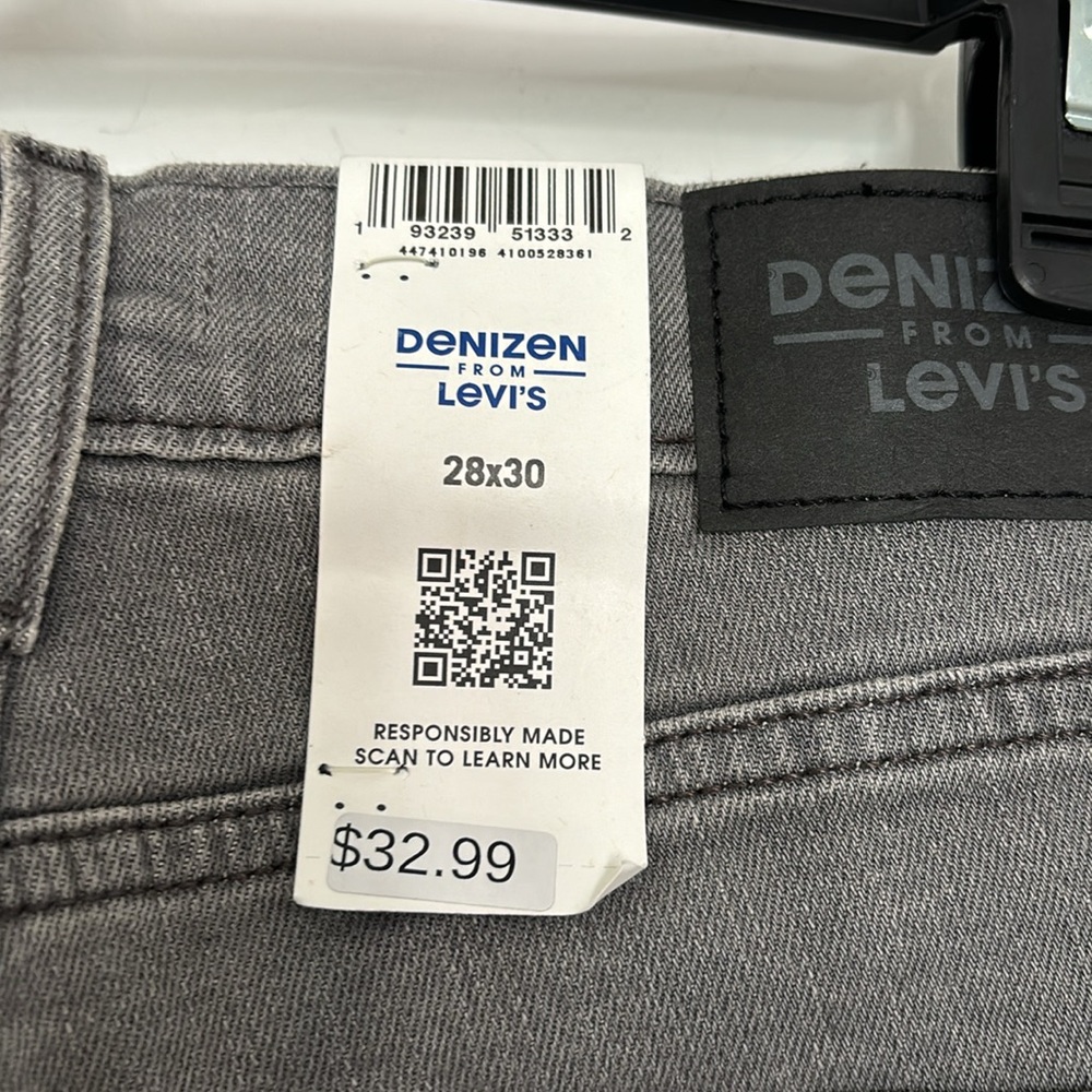 LEVI'S Jeans - Picture 6 of 6